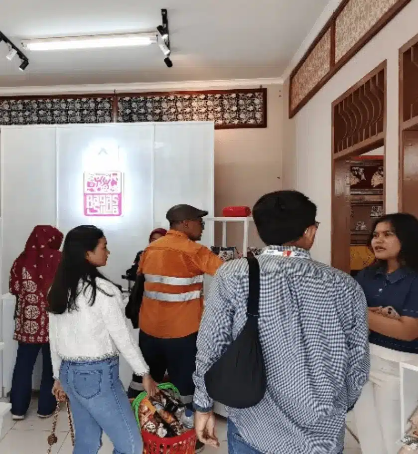 Get In Touch (1)-min